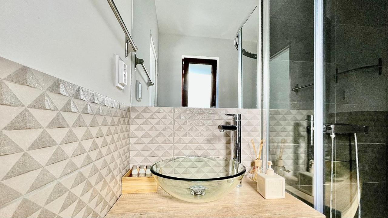 Apartament Linistit / Cozy Apartment Câmpulung Moldovenesc エクステリア 写真